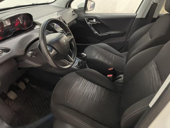 Peugeot 208 I с пробегом 2013 года, цена 550 000 рублей, 124381 км, хэтчбек, Автокод Объявления