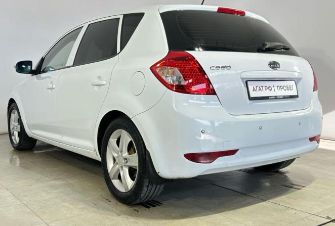 Kia Ceed I с пробегом 2010 года, цена 610 000 рублей, 250343 км, хэтчбек, Автокод Объявления