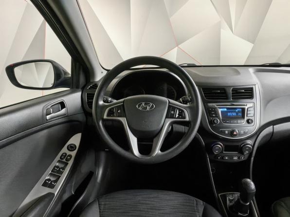 Hyundai Solaris I Рестайлинг с пробегом 2016 года, цена 733 000 рублей, 285421 км, седан, Автокод Объявления