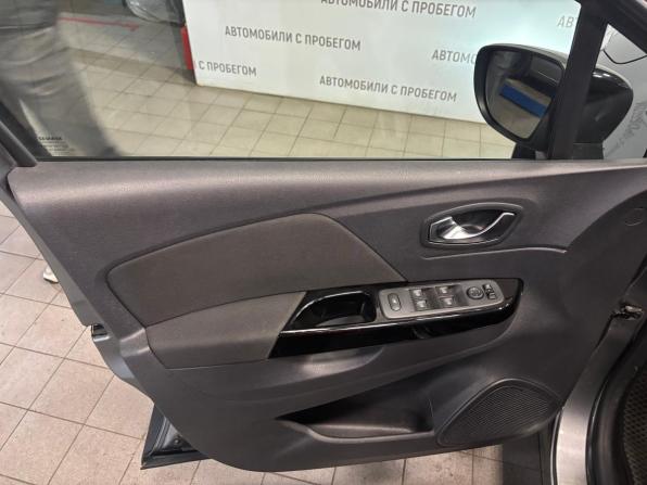 Renault Kaptur I Рестайлинг с пробегом 2020 года, цена 1 499 000 рублей, 103336 км, внедорожник, Автокод Объявления