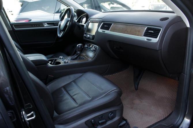 Volkswagen Touareg II Рестайлинг с пробегом 2017 года, цена 3 695 000 рублей, 209753 км, внедорожник, Автокод Объявления