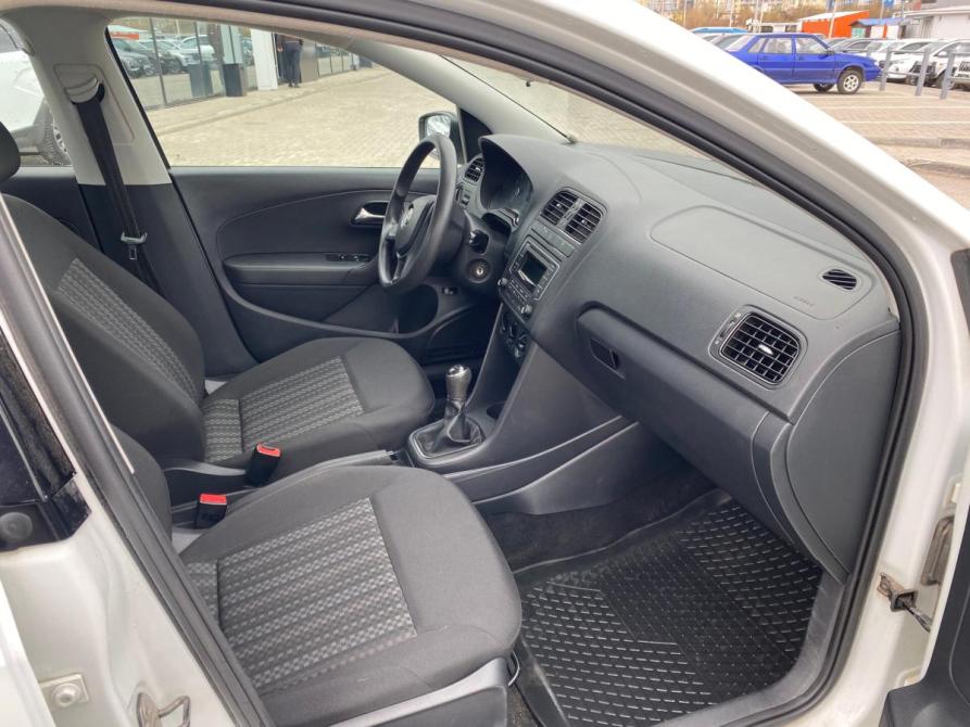 Volkswagen Polo V Рестайлинг Сыктывкар  - изображение 9