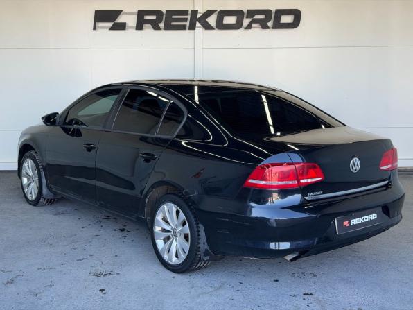 Volkswagen Passat B7 с пробегом 2011 года, цена 679 000 рублей, 252450 км, седан, Автокод Объявления