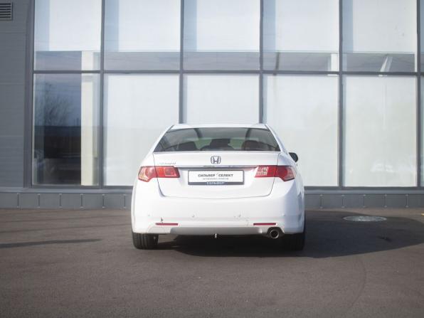 Honda Accord VIII Рестайлинг с пробегом 2012 года, цена 1 100 000 рублей, 307384 км, седан, Автокод Объявления