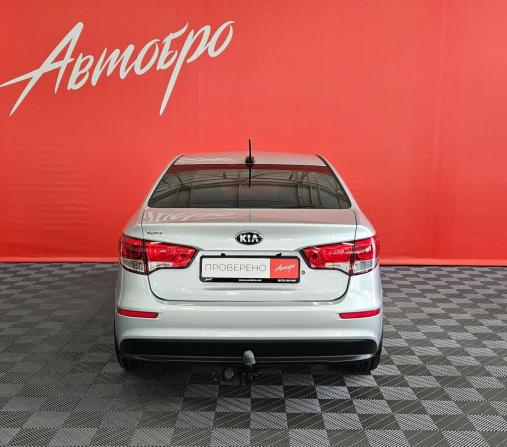 Kia Rio III Рестайлинг с пробегом 2017 года, цена 1 139 000 рублей, 71827 км, седан, Автокод Объявления