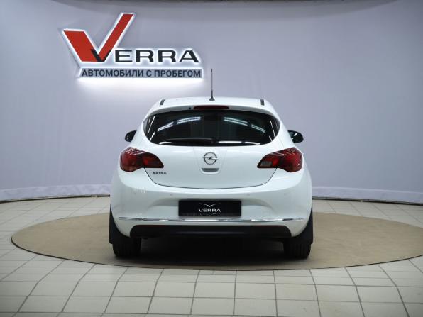 Opel Astra J Рестайлинг с пробегом 2012 года, цена 590 000 рублей, 235414 км, хэтчбек, Автокод Объявления