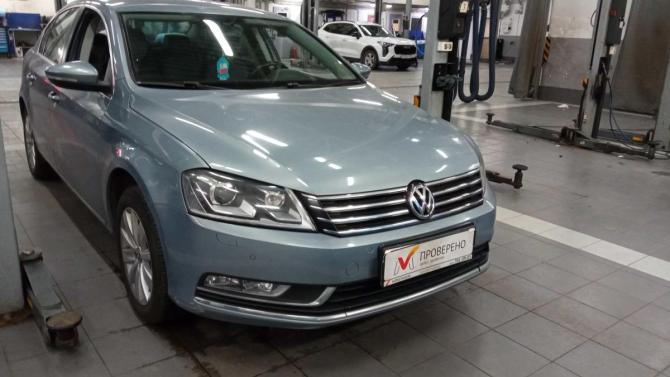 Volkswagen Passat B7 с пробегом 2013 года, цена 1 300 000 рублей, 74358 км, седан, Автокод Объявления
