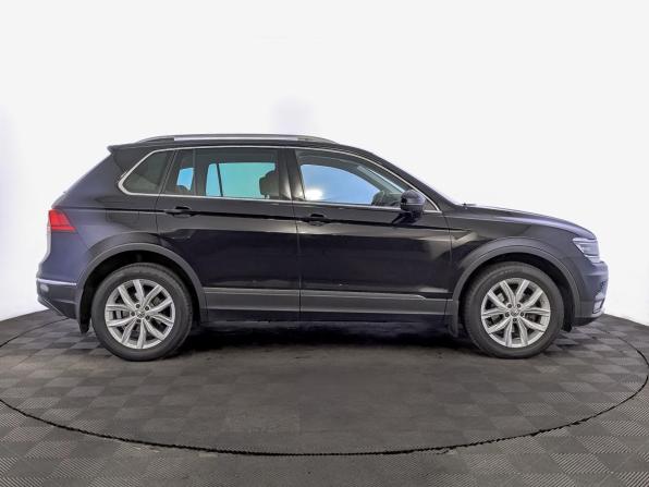 Volkswagen Tiguan II с пробегом 2018 года, цена 2 550 000 рублей, 168658 км, внедорожник, Автокод Объявления
