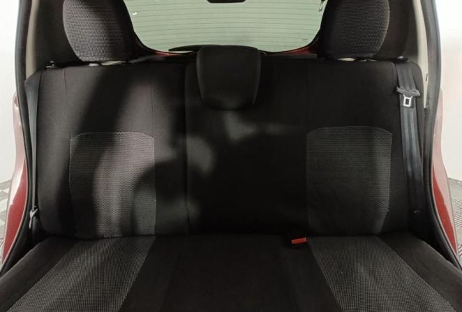 Renault Sandero II с пробегом 2018 года, цена 1 110 000 рублей, 111008 км, хэтчбек, Автокод Объявления