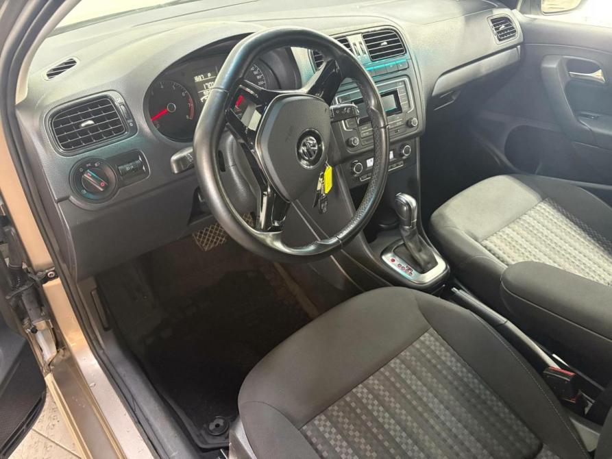 Volkswagen Polo V Рестайлинг Санкт-Петербург  - изображение 6