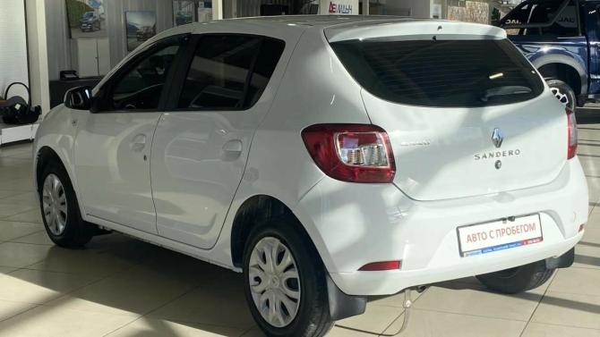 Renault Sandero II с пробегом 2017 года, цена 868 000 рублей, 114100 км, хэтчбек, Автокод Объявления