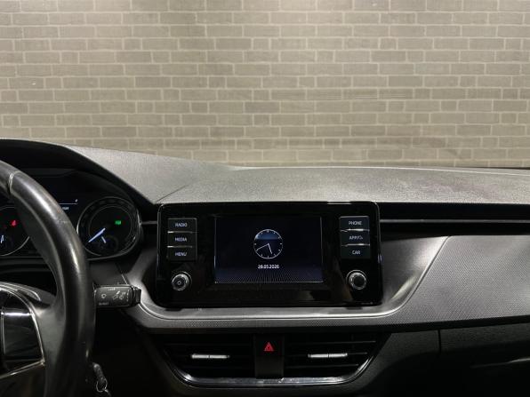 Skoda Rapid II с пробегом 2021 года, цена 1 399 000 рублей, 83389 км, лифтбек, Автокод Объявления
