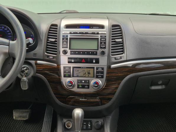 Hyundai Santa Fe II Рестайлинг с пробегом 2011 года, цена 1 150 000 рублей, 246508 км, внедорожник, Автокод Объявления