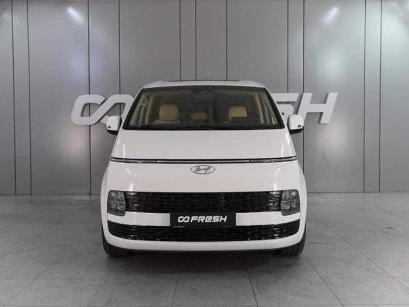 Hyundai Staria I с пробегом 2021 года, цена 5 629 000 рублей, 15248 км, минивэн, Автокод Объявления
