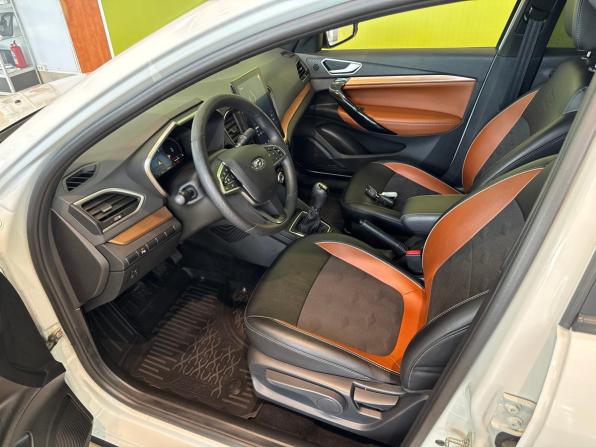 Lada (ВАЗ) Vesta I Рестайлинг (NG) с пробегом 2023 года, цена 1 399 000 рублей, 27883 км, седан, Автокод Объявления