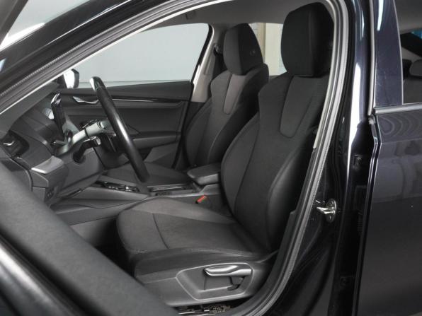 Skoda Octavia IV (A8) с пробегом 2021 года, цена 1 798 030 рублей, 161378 км, лифтбек, Автокод Объявления