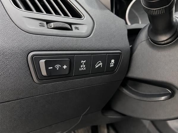 Hyundai ix35 I Рестайлинг с пробегом 2015 года, цена 1 520 000 рублей, 202591 км, внедорожник, Автокод Объявления