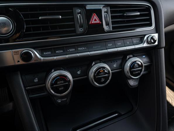 Genesis G70 I с пробегом 2018 года, цена 2 565 000 рублей, 89743 км, седан, Автокод Объявления