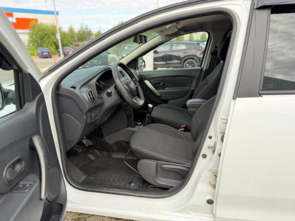 Renault Logan II Рестайлинг с пробегом 2021 года, цена 750 000 рублей, 146753 км, седан, Автокод Объявления