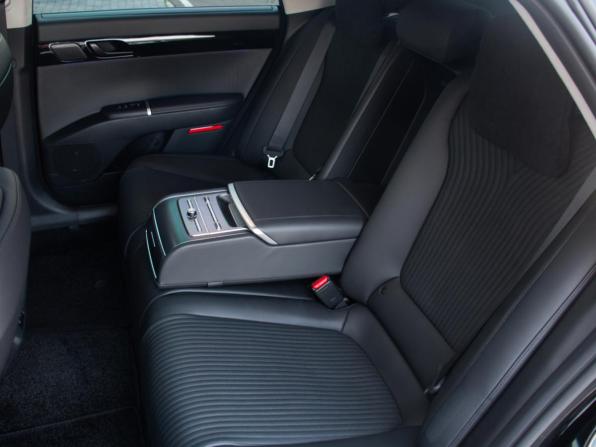 Hyundai Grandeur VII с пробегом 2023 года, цена 3 798 000 рублей, 6485 км, седан, Автокод Объявления