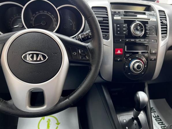 Kia Venga I с пробегом 2011 года, цена 795 000 рублей, 190930 км, компактвэн, Автокод Объявления