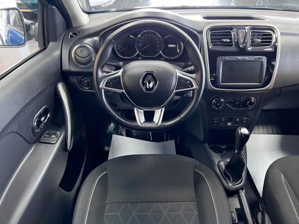 Renault Logan II Рестайлинг с пробегом 2019 года, цена 1 325 000 рублей, 53002 км, седан, Автокод Объявления
