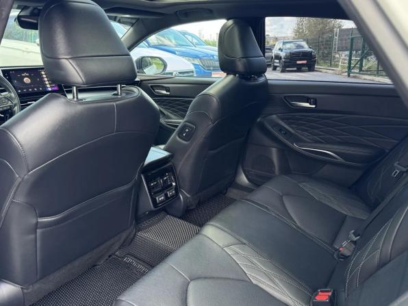 Toyota Avalon V с пробегом 2023 года, цена 3 575 000 рублей, 41412 км, седан, Автокод Объявления
