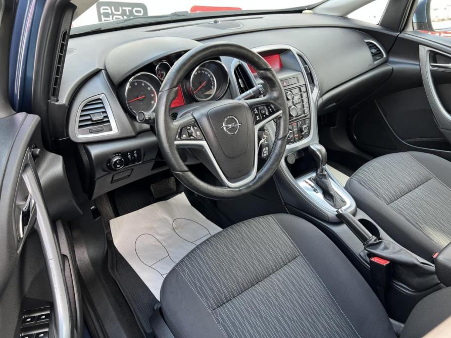 Opel Astra J Рестайлинг Санкт-Петербург  - изображение 8