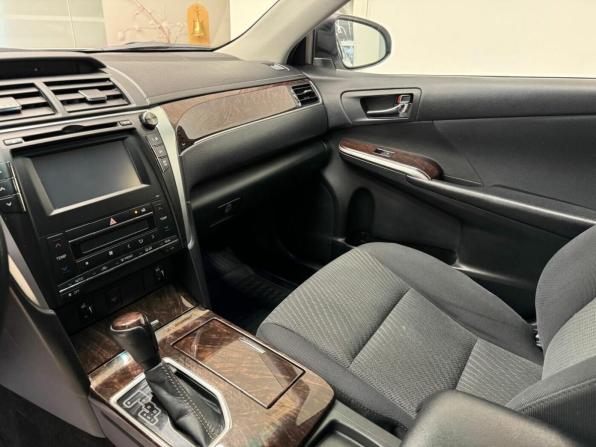 Toyota Camry VII (XV50) Рестайлинг с пробегом 2017 года, цена 2 150 000 рублей, 205000 км, седан, Автокод Объявления