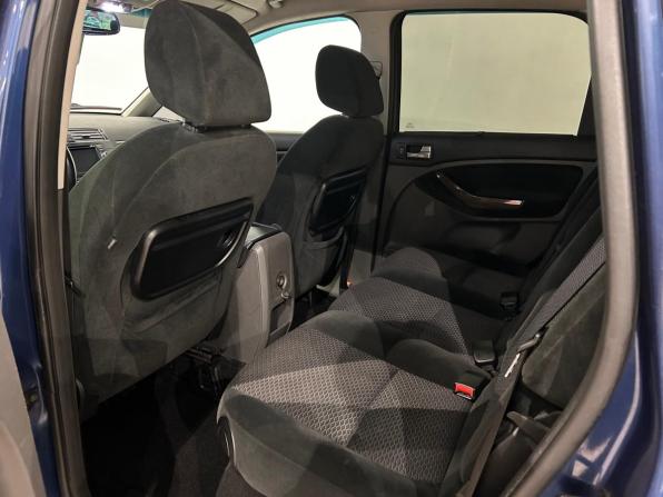 Ford C-MAX I Рестайлинг с пробегом 2008 года, цена 459 000 рублей, 238041 км, минивэн, Автокод Объявления