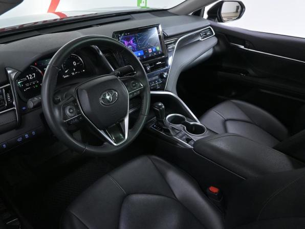 Toyota Camry VIII (XV70) Рестайлинг с пробегом 2023 года, цена 3 465 000 рублей, 64000 км, седан, Автокод Объявления