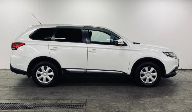 Mitsubishi Outlander III Рестайлинг 2 с пробегом 2016 года, цена 1 520 000 рублей, 139000 км, внедорожник, Автокод Объявления