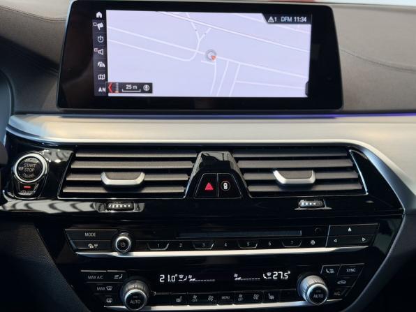 BMW 5 серии VII (G30/G31/G38) с пробегом 2018 года, цена 3 550 000 рублей, 180000 км, седан, Автокод Объявления