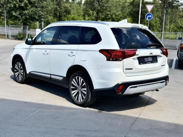 Mitsubishi Outlander III Рестайлинг 3 с пробегом 2019 года, цена 2 039 000 рублей, 162693 км, внедорожник, Автокод Объявления