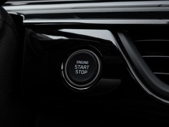 Kia Seltos I Рестайлинг с пробегом 2025 года, цена 2 930 000 рублей, 19 км, внедорожник, Автокод Объявления