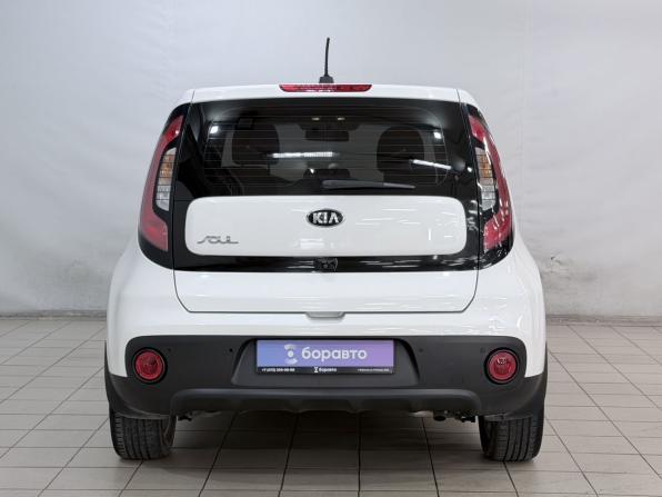 Kia Soul II Рестайлинг с пробегом 2018 года, цена 1 550 000 рублей, 106000 км, хэтчбек, Автокод Объявления