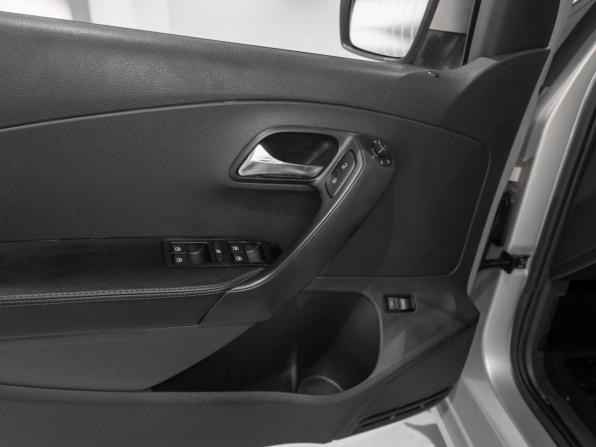 Volkswagen Polo V с пробегом 2011 года, цена 720 000 рублей, 195823 км, седан, Автокод Объявления