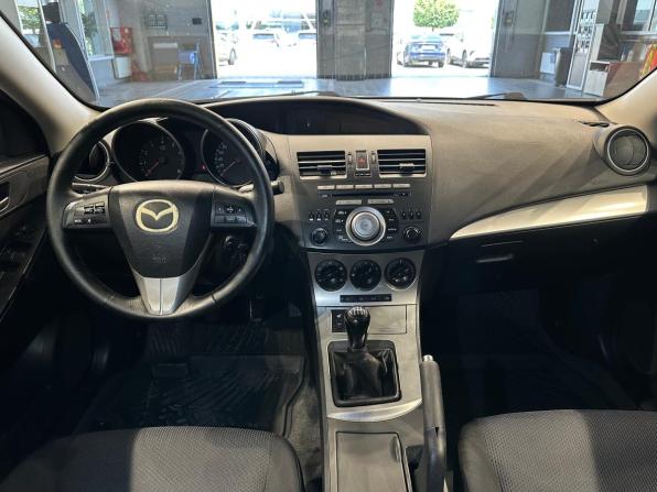 Mazda 3 II (BL) Рестайлинг с пробегом 2011 года, цена 737 000 рублей, 212342 км, седан, Автокод Объявления