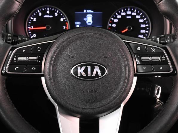 Kia Sportage IV Рестайлинг с пробегом 2018 года, цена 2 459 000 рублей, 136555 км, внедорожник, Автокод Объявления