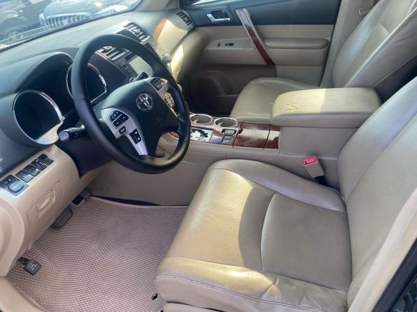 Toyota Highlander II (XU40) Рестайлинг с пробегом 2012 года, цена 1 590 000 рублей, 279725 км, внедорожник, Автокод Объявления