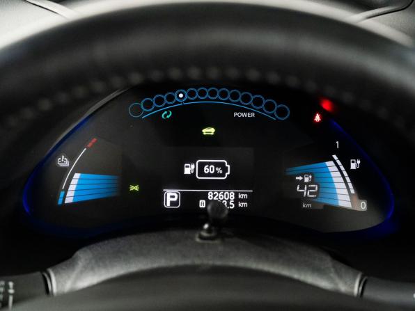 Nissan Leaf I (ZE0/AZE0) с пробегом 2012 года, цена 760 000 рублей, 82608 км, хэтчбек, Автокод Объявления