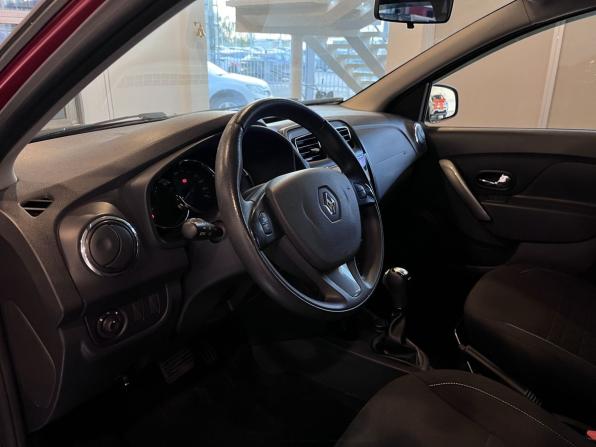 Renault Sandero II с пробегом 2017 года, цена 1 300 000 рублей, 58055 км, хэтчбек, Автокод Объявления