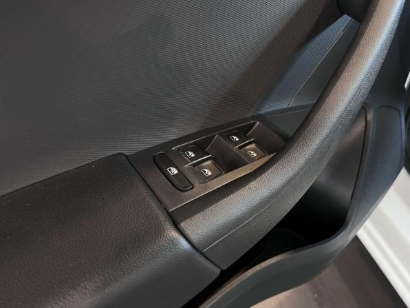 Volkswagen Polo VI с пробегом 2022 года, цена 1 679 000 рублей, 80453 км, лифтбек, Автокод Объявления