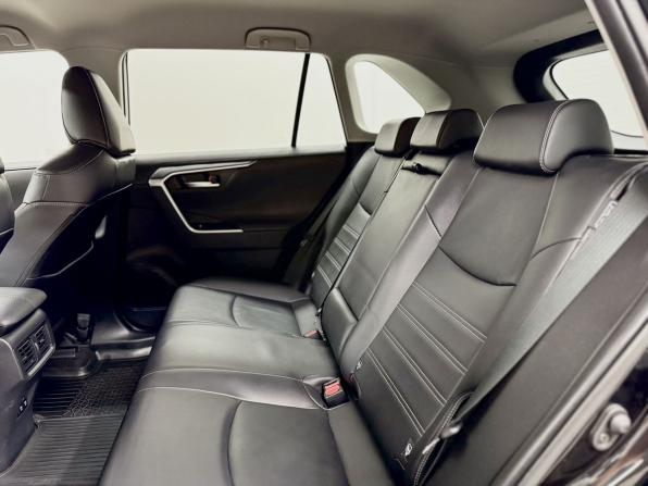 Toyota RAV4 V (XA50) с пробегом 2019 года, цена 3 989 000 рублей, 100806 км, внедорожник, Автокод Объявления