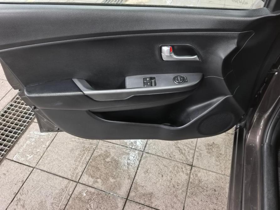 Kia Rio III Рестайлинг Санкт-Петербург  - изображение 8