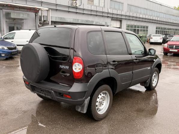 Chevrolet Niva I Рестайлинг с пробегом 2018 года, цена 799 000 рублей, 92438 км, внедорожник, Автокод Объявления