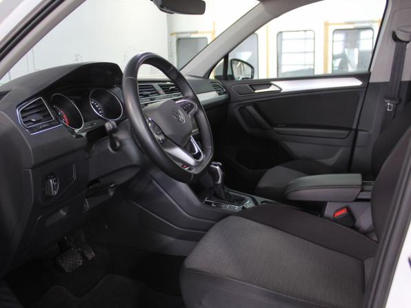 Volkswagen Tiguan II Рестайлинг с пробегом 2022 года, цена 2 850 000 рублей, 84400 км, внедорожник, Автокод Объявления