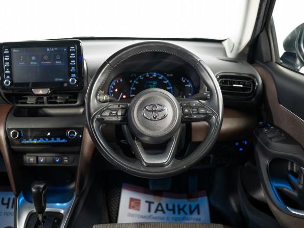 Toyota Yaris Cross с пробегом 2021 года, цена 1 950 000 рублей, 44587 км, внедорожник, Автокод Объявления