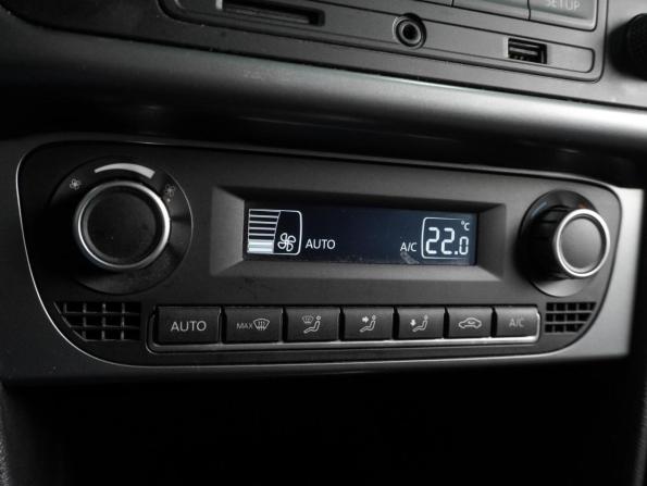 Volkswagen Polo V Рестайлинг с пробегом 2016 года, цена 979 000 рублей, 151291 км, седан, Автокод Объявления