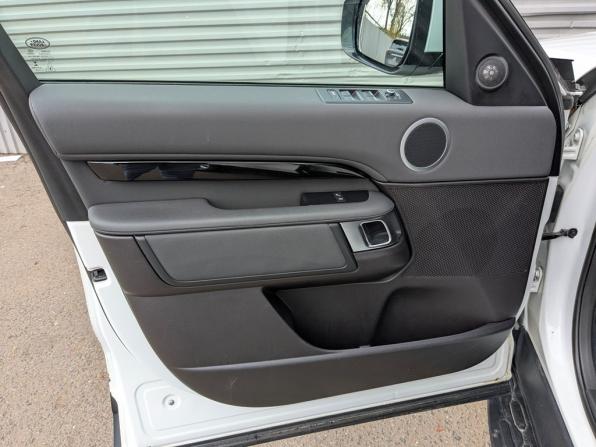 Land Rover Discovery V с пробегом 2017 года, цена 3 800 000 рублей, 145371 км, внедорожник, Автокод Объявления